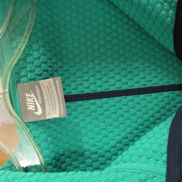 Nike Performance Jacket - Picture 10 of 14